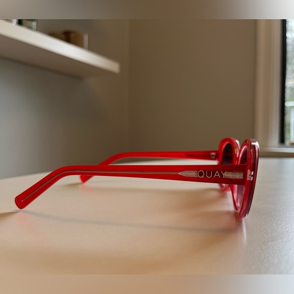 Quay Australia x Desi Perkins Lulu Red Oval Sunglasses - Picture 6 of 11